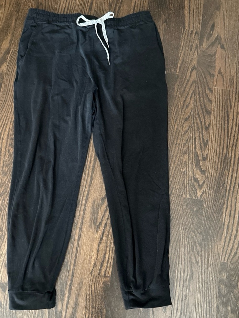 Vuori Performance Joggers in Black